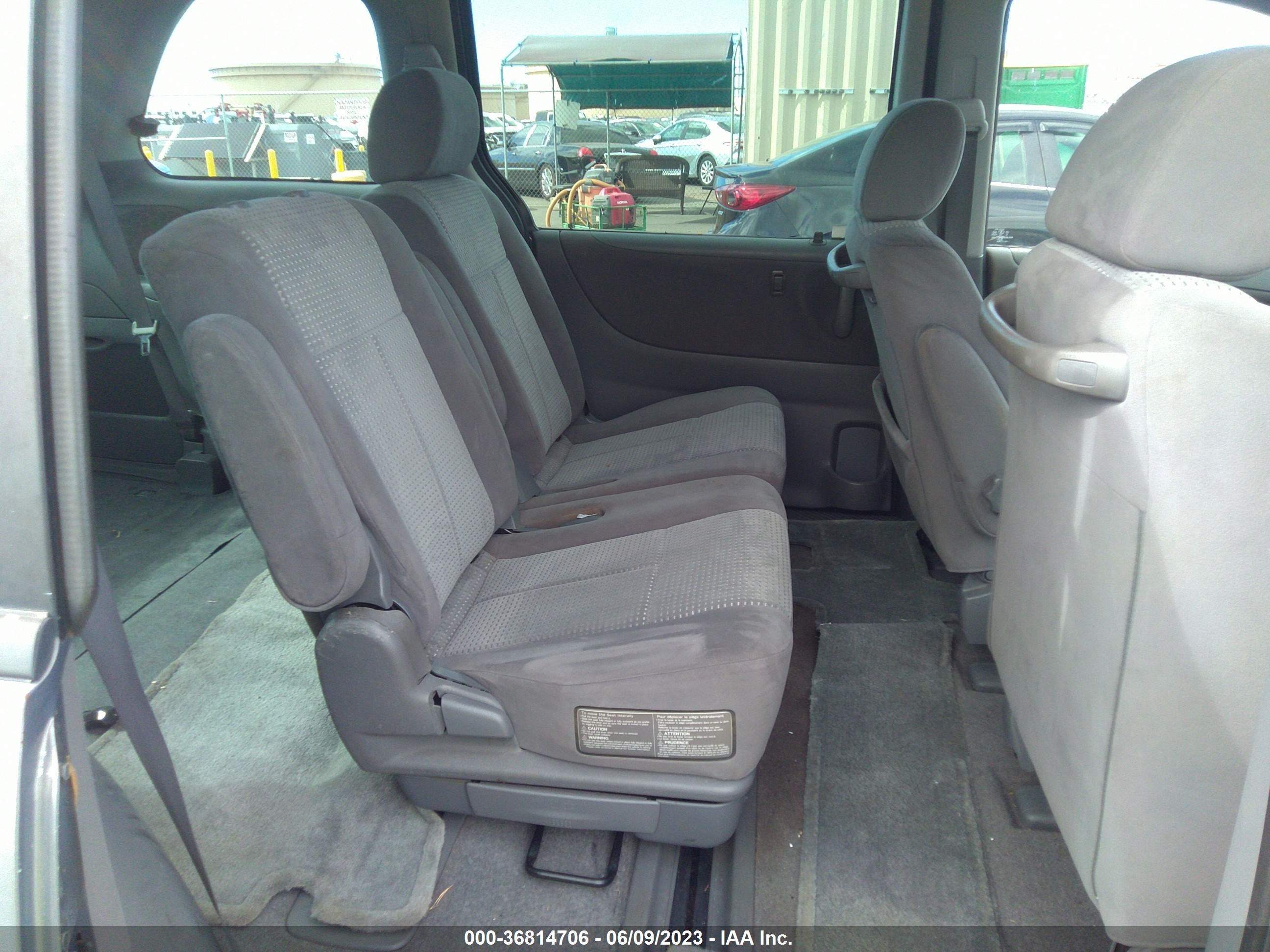 Photo 7 VIN: JM3LW28J360570482 - MAZDA MPV 