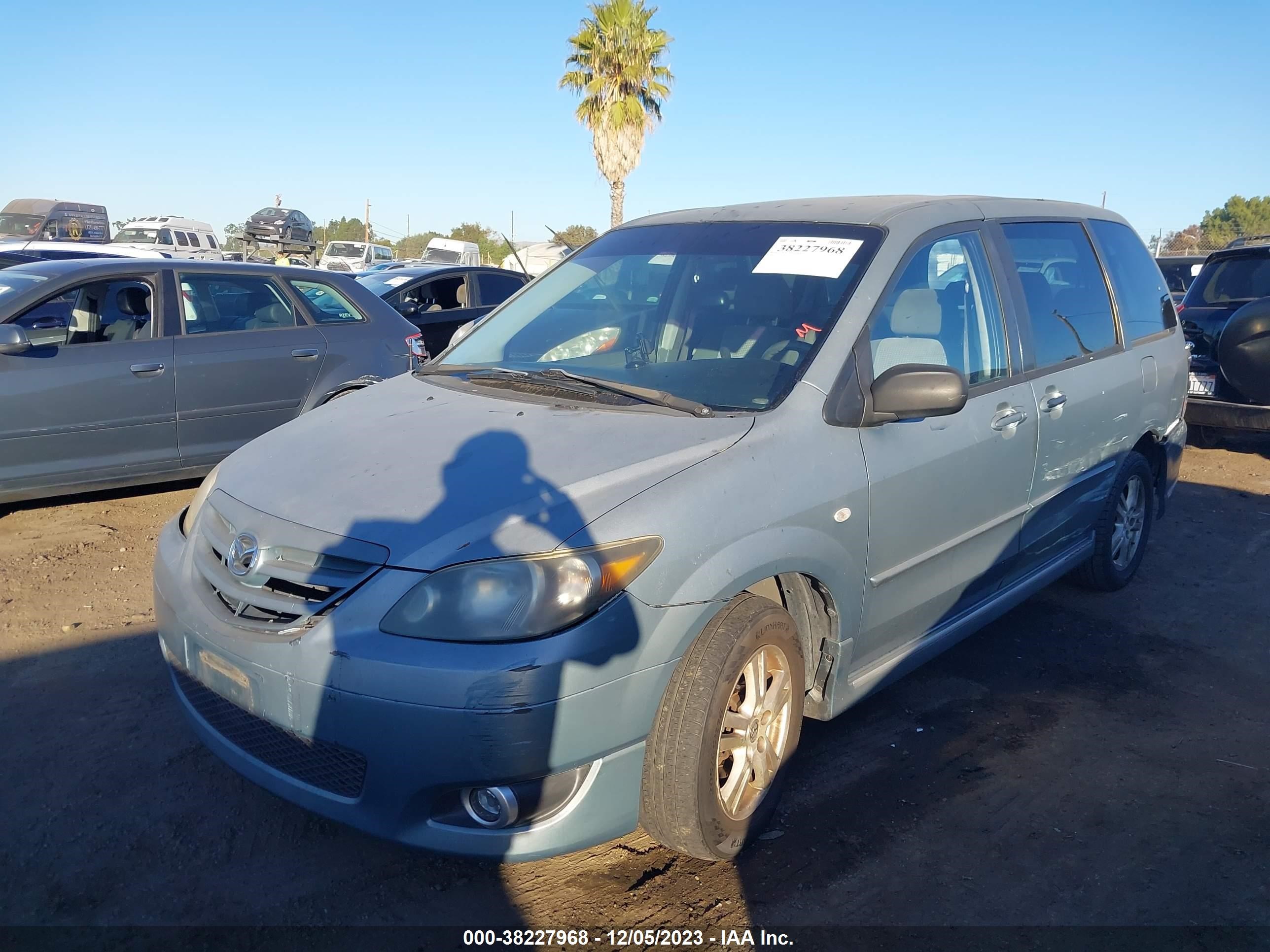 Photo 1 VIN: JM3LW28J440504827 - MAZDA MPV 