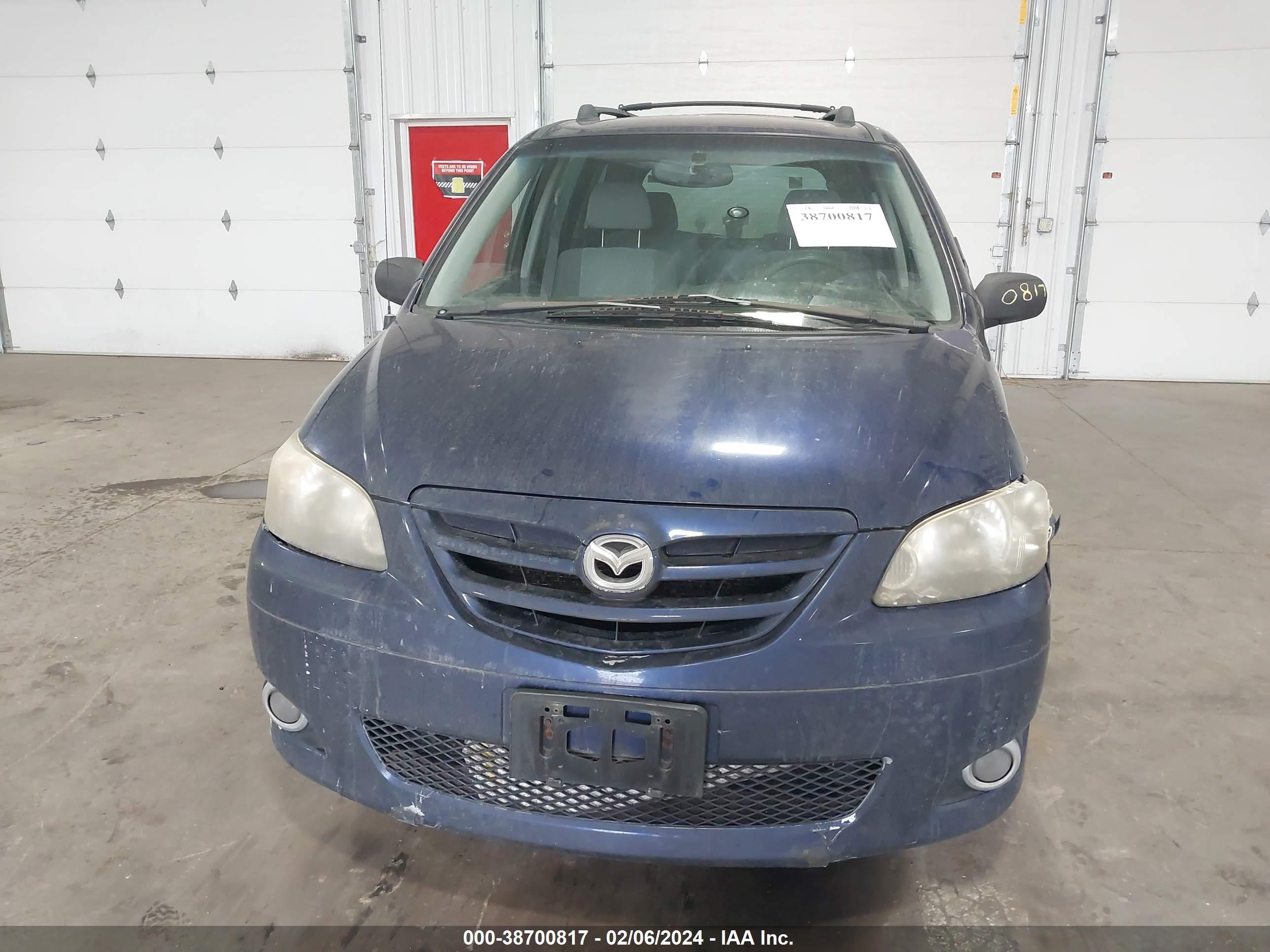 Photo 11 VIN: JM3LW28J460568949 - MAZDA MPV 