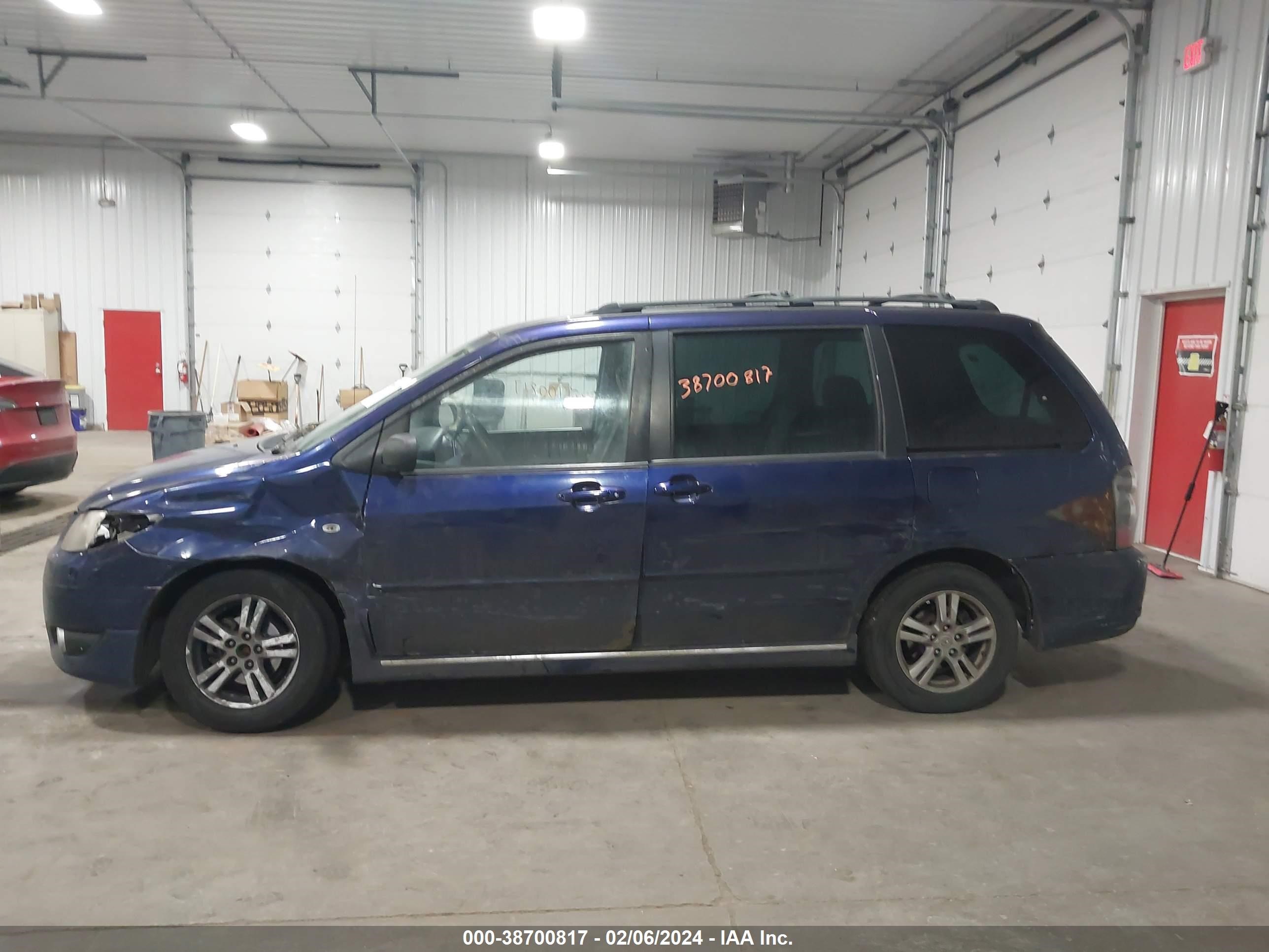 Photo 13 VIN: JM3LW28J460568949 - MAZDA MPV 