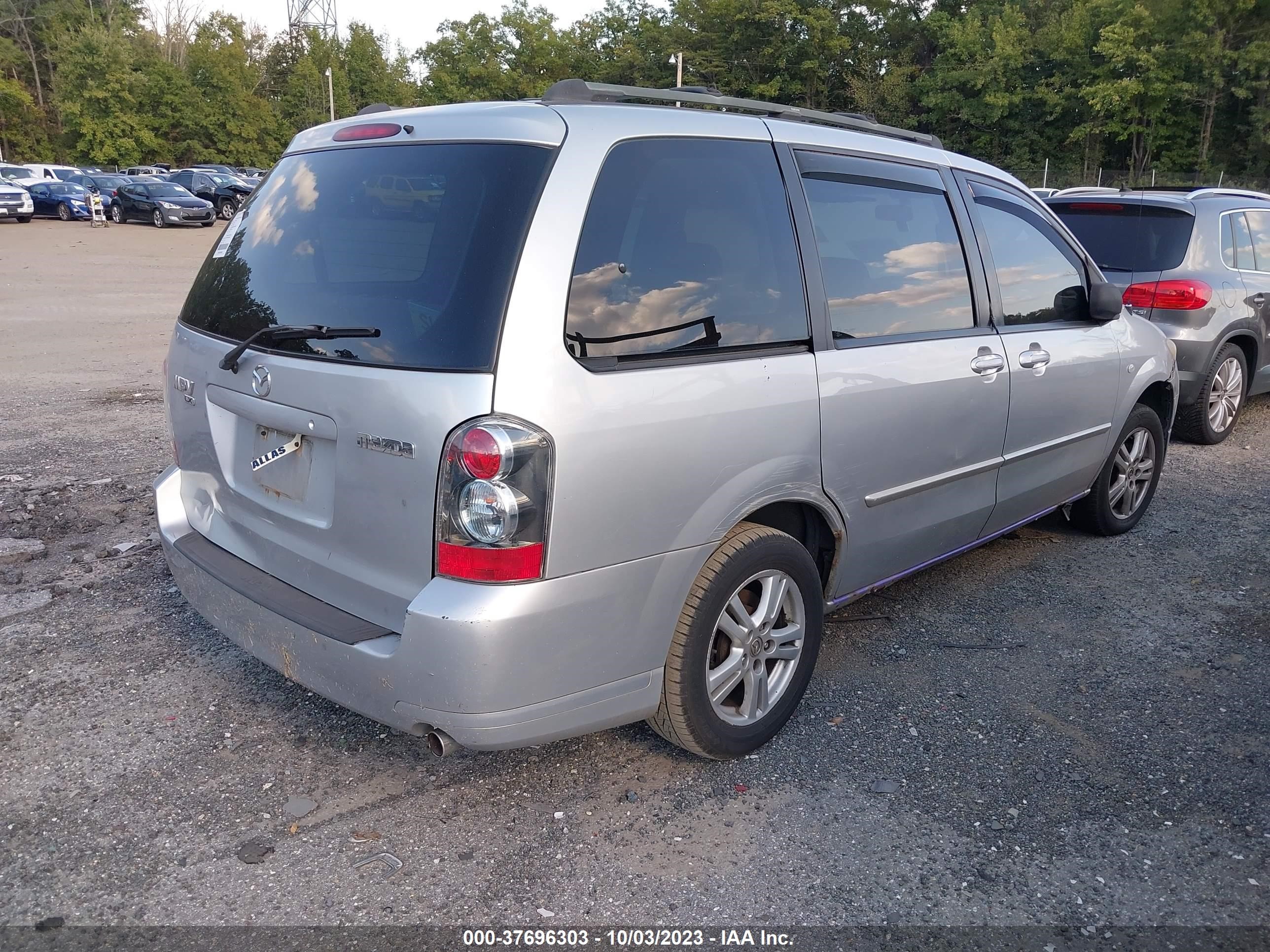 Photo 3 VIN: JM3LW28J550552399 - MAZDA MPV 