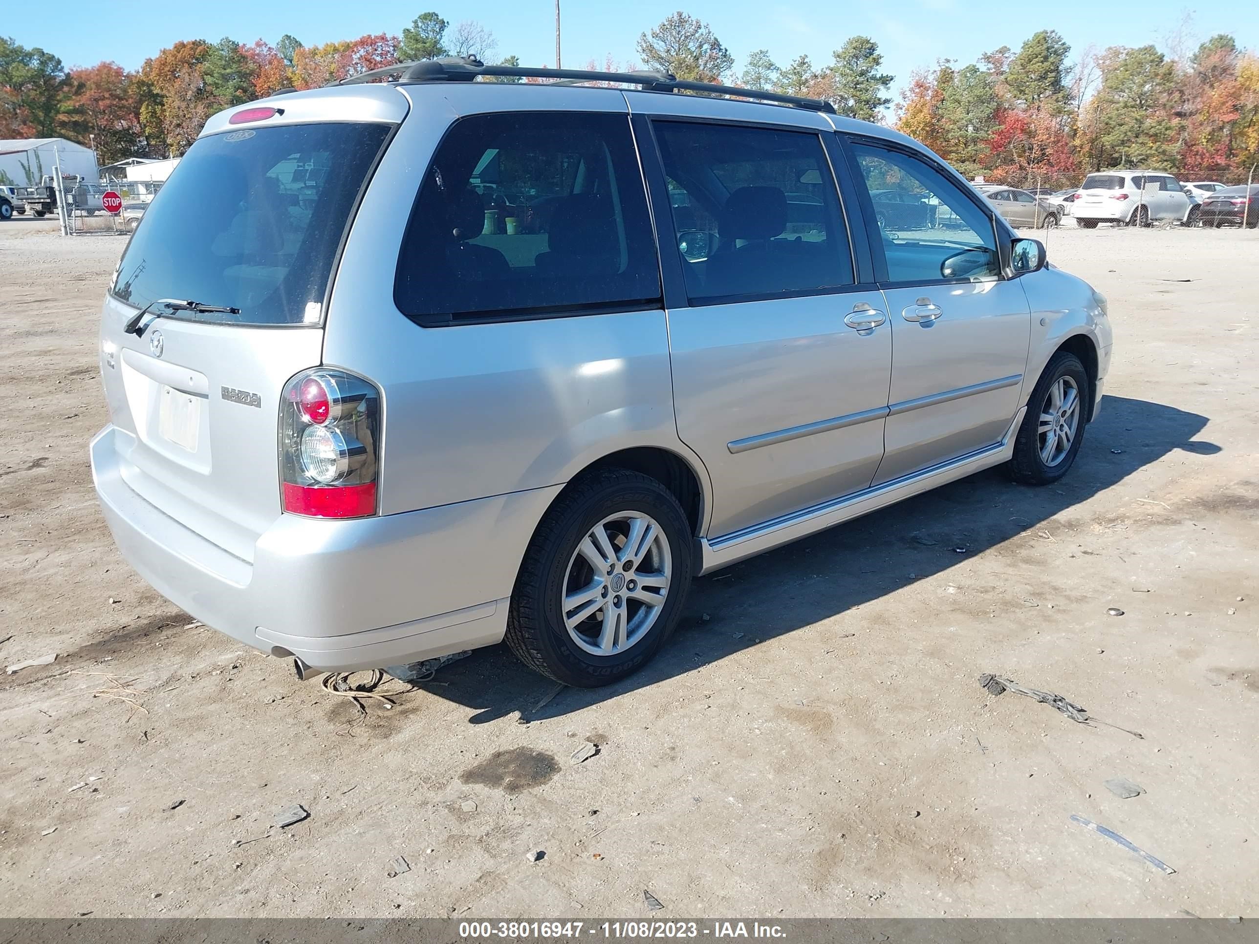 Photo 3 VIN: JM3LW28J560561802 - MAZDA MPV 