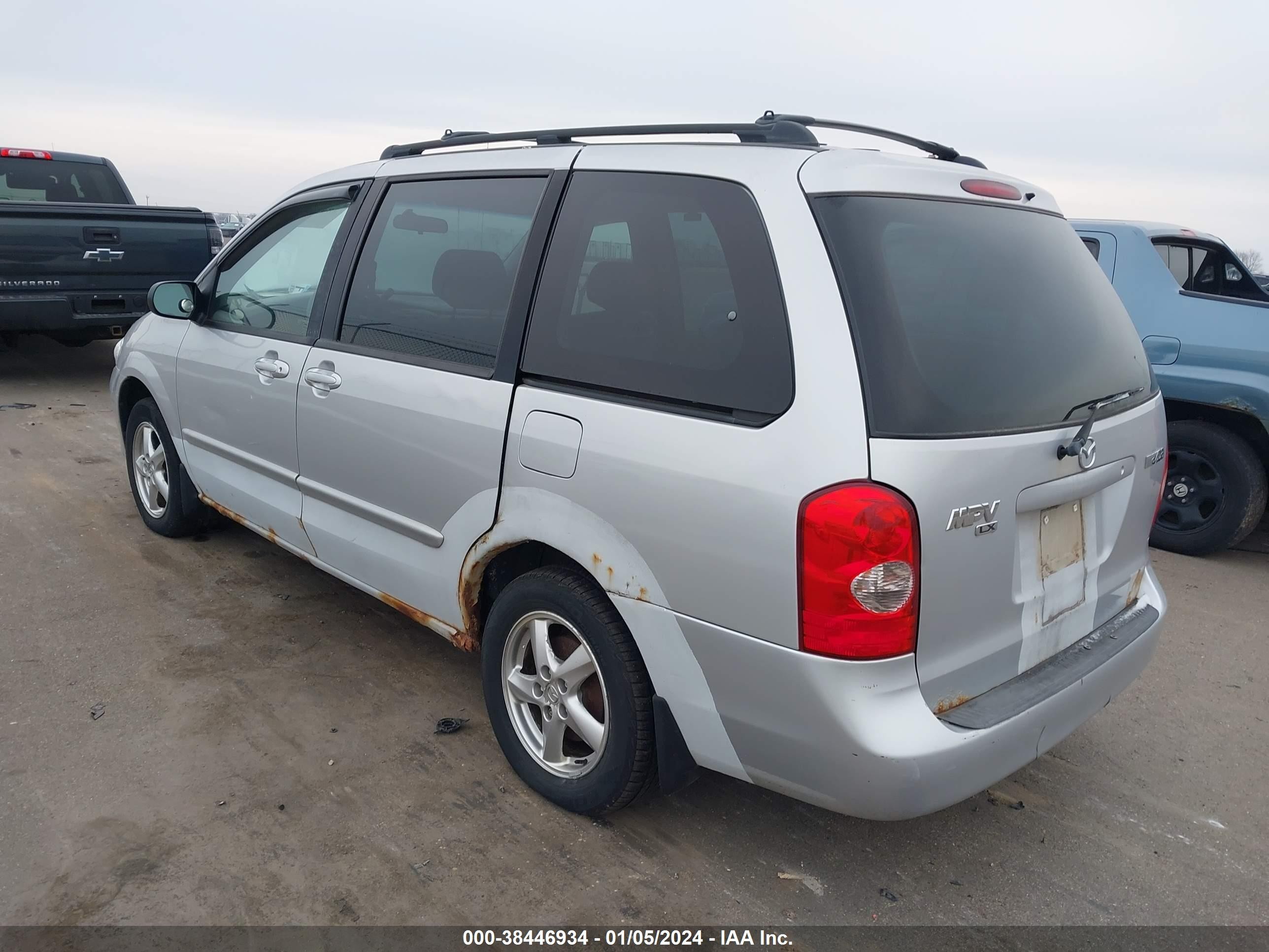 Photo 2 VIN: JM3LW28J720302707 - MAZDA MPV 