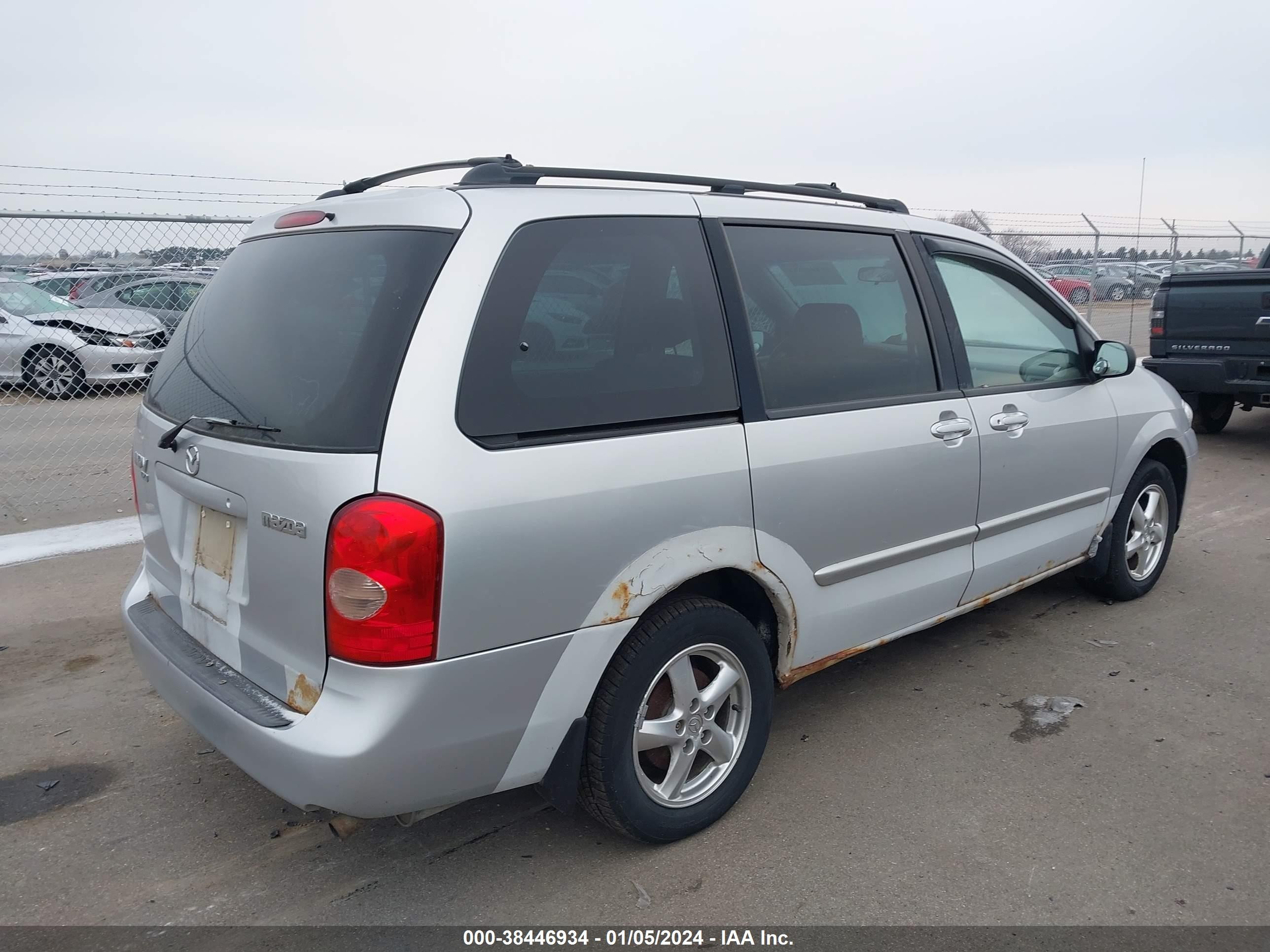 Photo 3 VIN: JM3LW28J720302707 - MAZDA MPV 