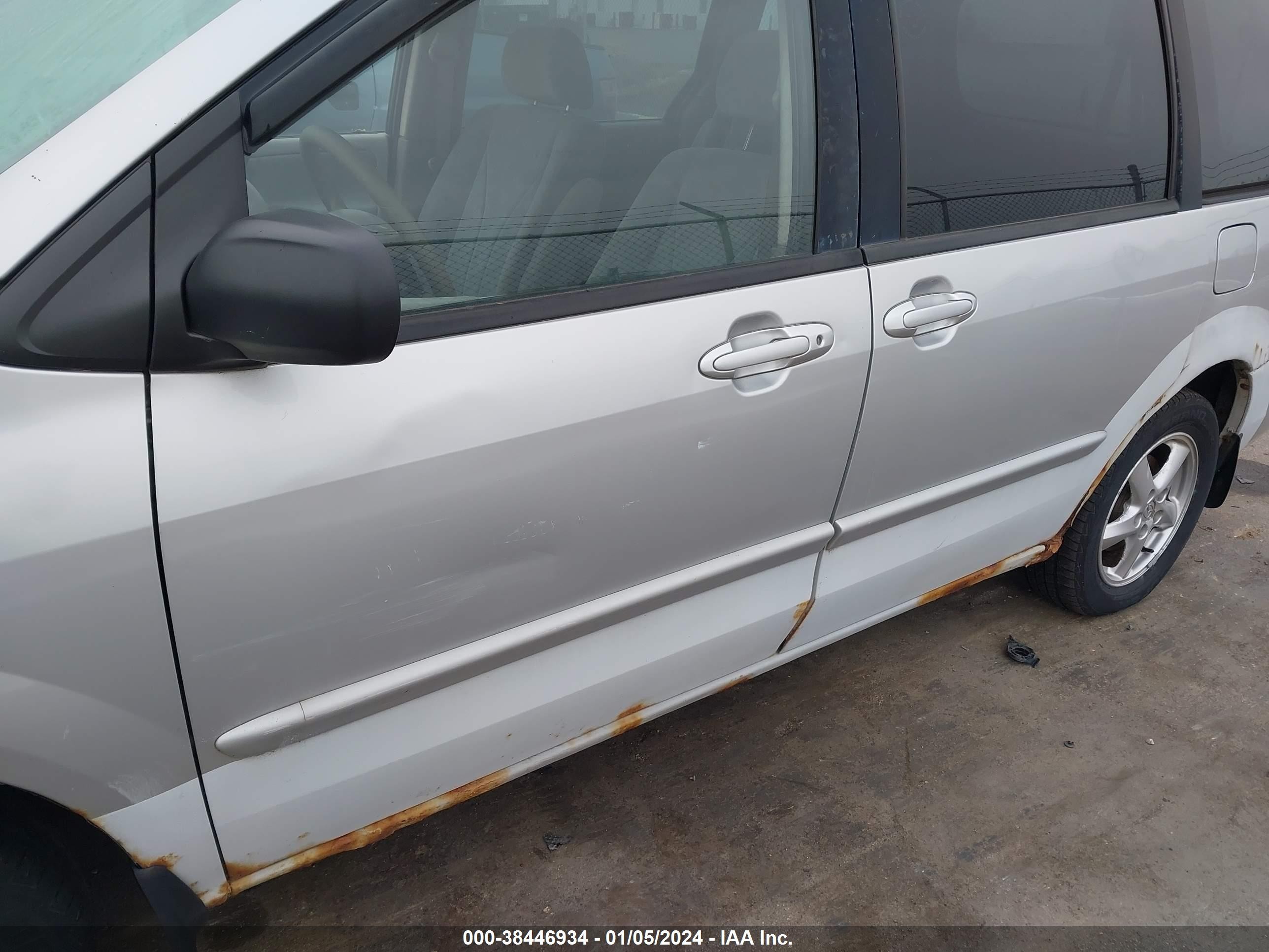 Photo 5 VIN: JM3LW28J720302707 - MAZDA MPV 