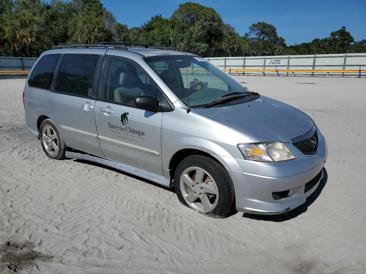 Photo 3 VIN: JM3LW28JB30352663 - MAZDA MPV 