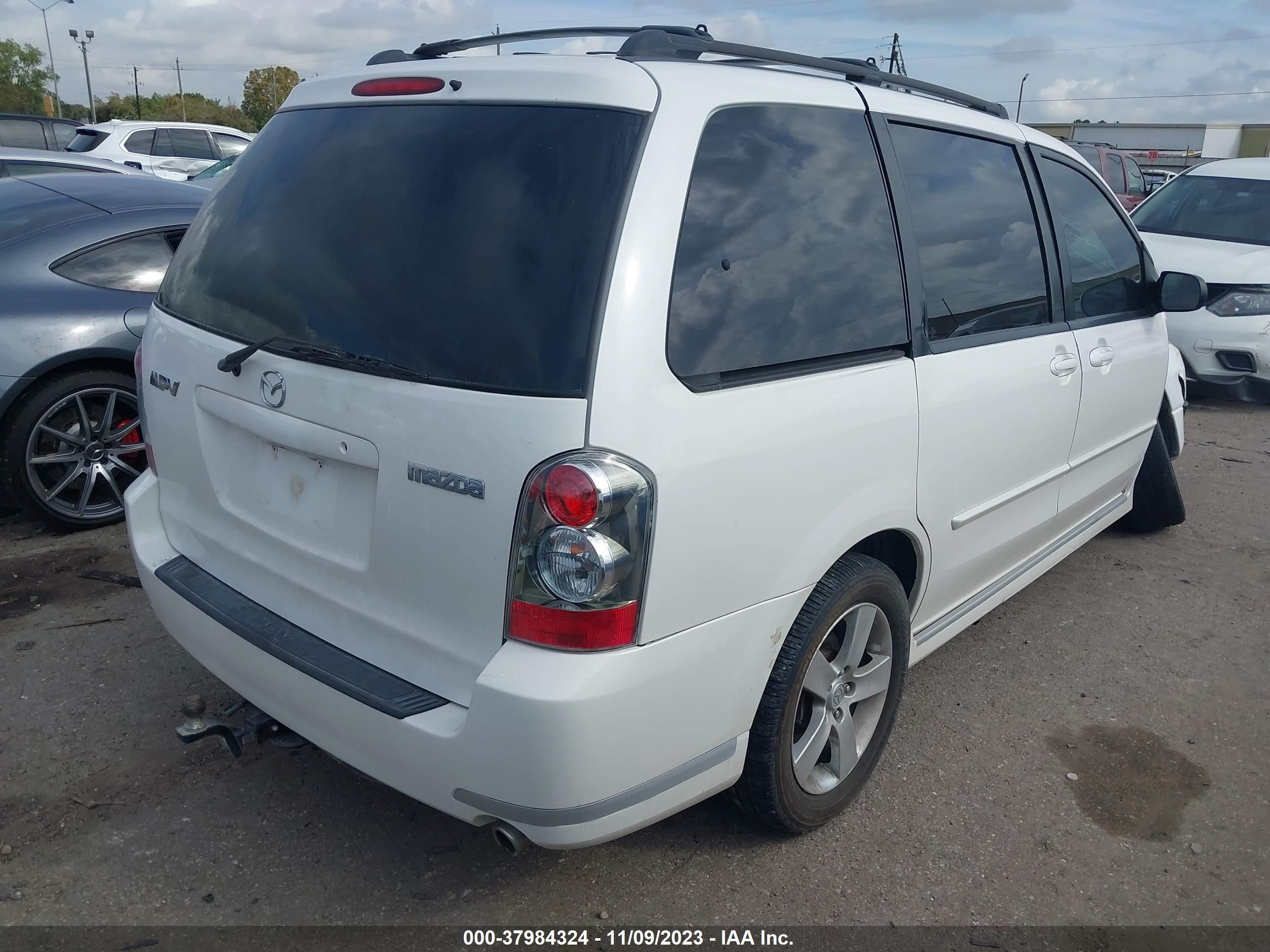 Photo 3 VIN: JM3LW28JX40517288 - MAZDA MPV 