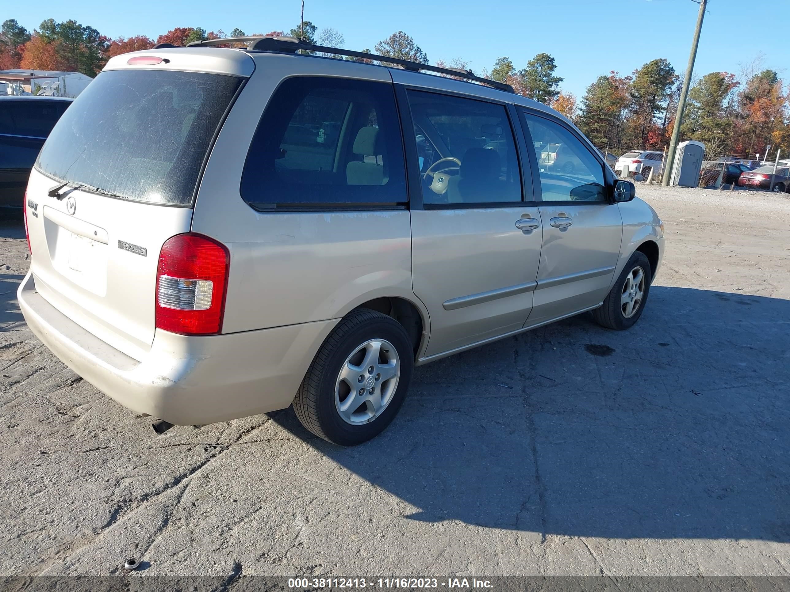 Photo 3 VIN: JM3LW28Y710186131 - MAZDA MPV 