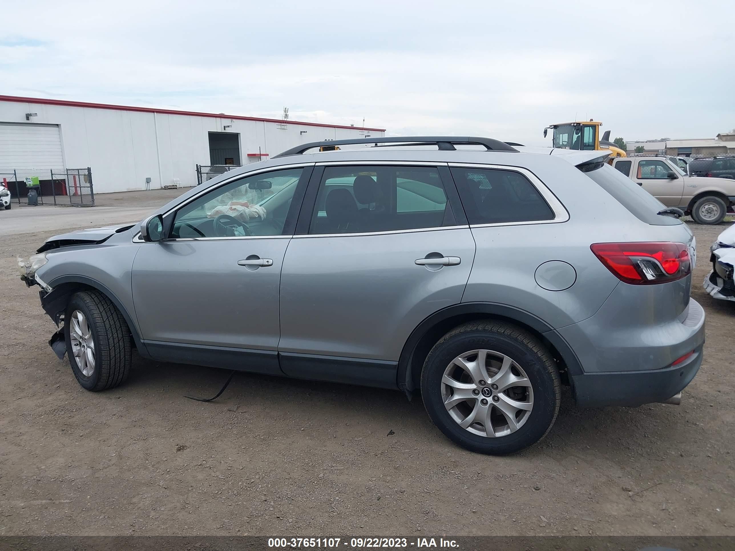 Photo 13 VIN: JM3TB2CV6D0420319 - MAZDA CX-9 