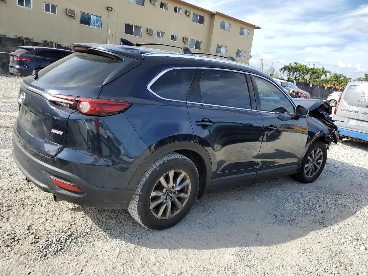 Photo 2 VIN: JM3TCACY2J0236105 - MAZDA CX-9 