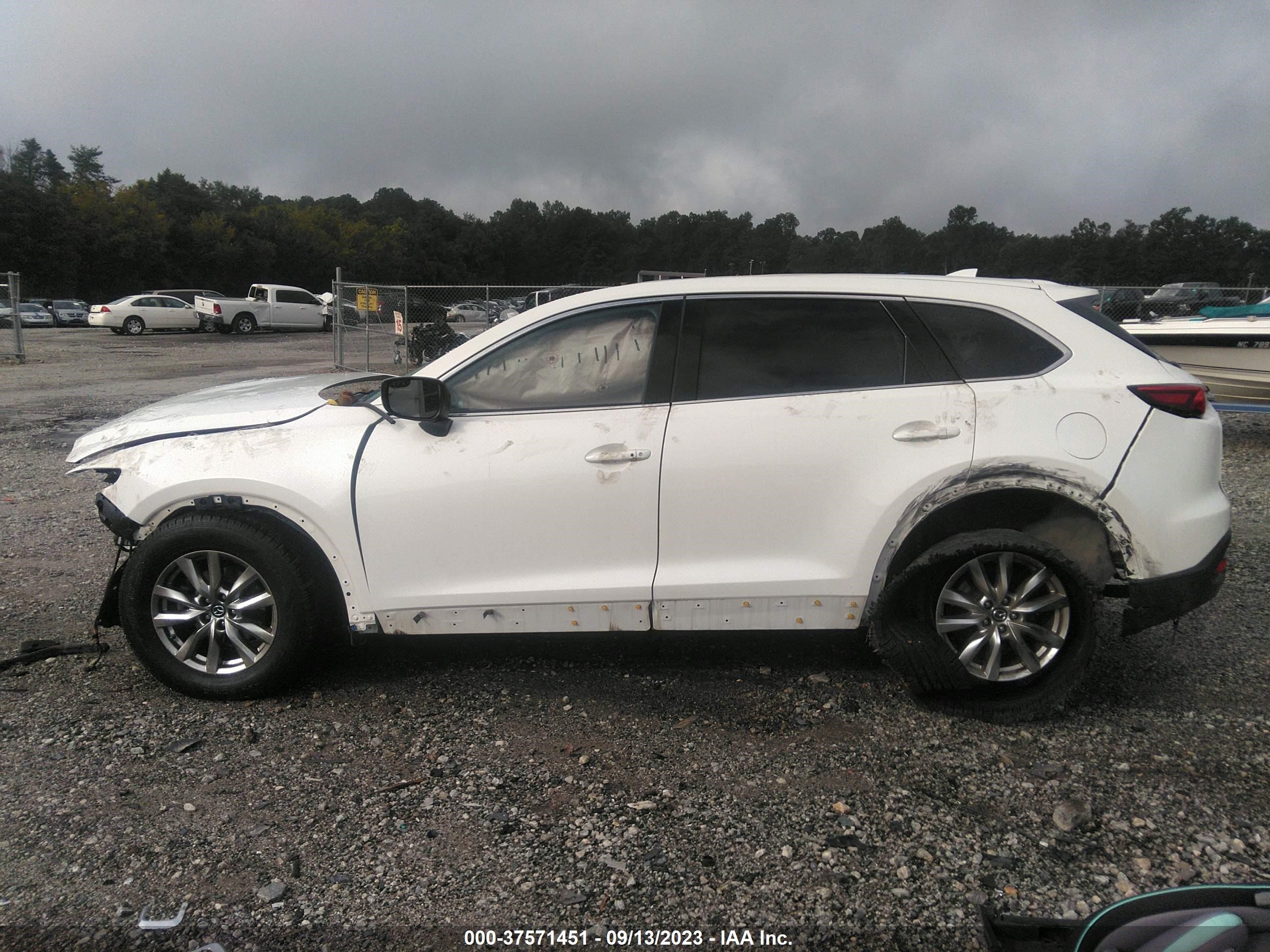 Photo 13 VIN: JM3TCACY3J0219264 - MAZDA CX-9 