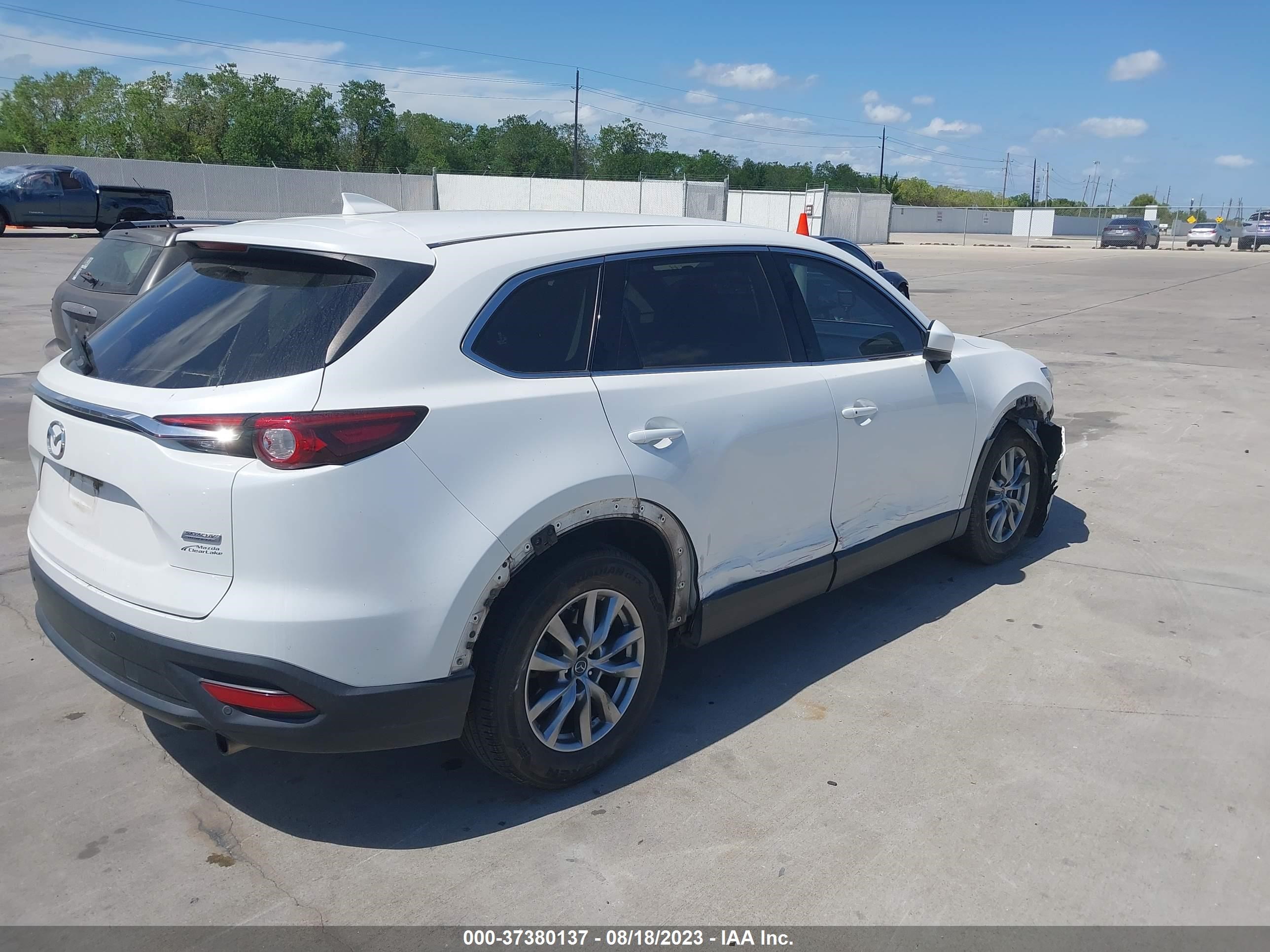 Photo 3 VIN: JM3TCACY7J0206565 - MAZDA CX-9 