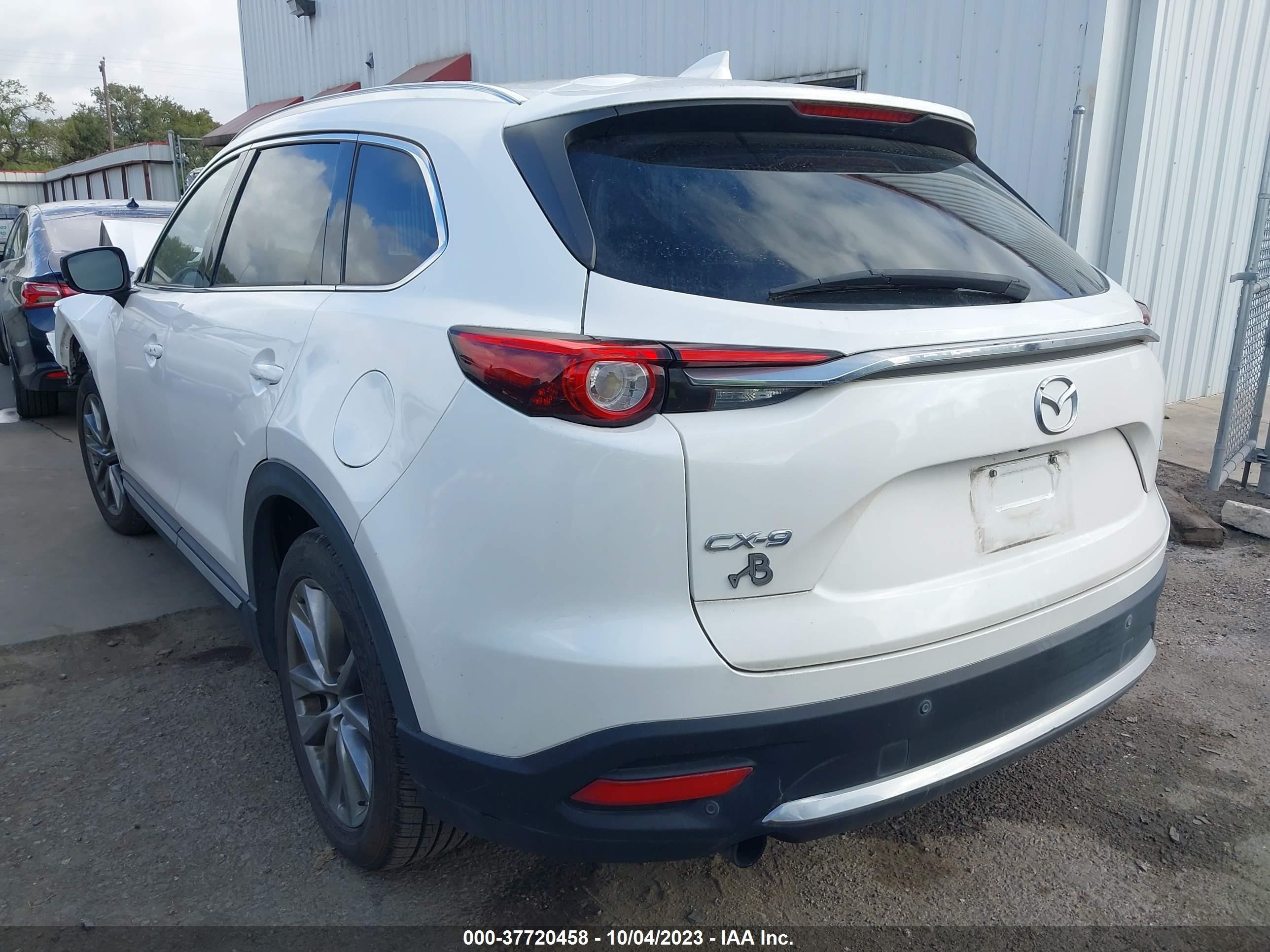 Photo 2 VIN: JM3TCADY2J0207167 - MAZDA CX-9 