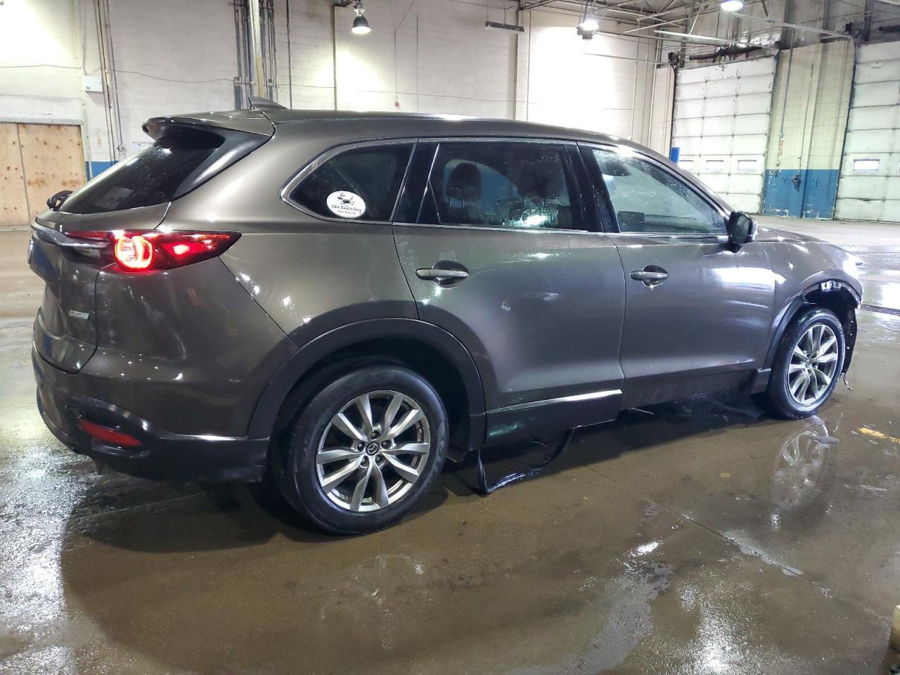 Photo 2 VIN: JM3TCBCY0J0215582 - MAZDA CX-9 