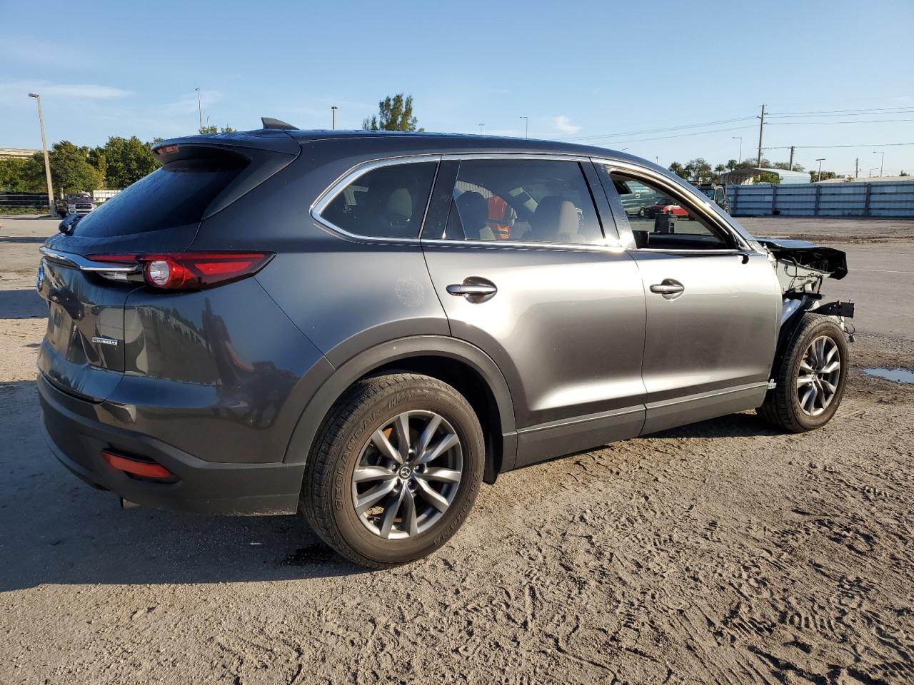 Photo 2 VIN: JM3TCBCY9N0600192 - MAZDA CX-9 