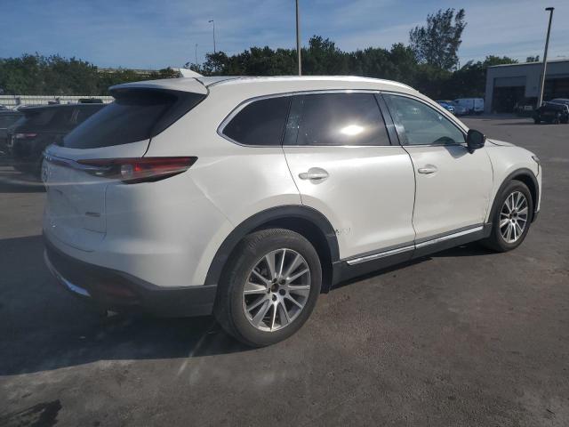 Photo 2 VIN: JM3TCBDYXJ0200361 - MAZDA CX-9 GRAND 