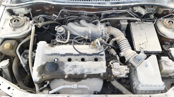 Photo 14 VIN: JM7BA1266W0215281 - MAZDA 323 