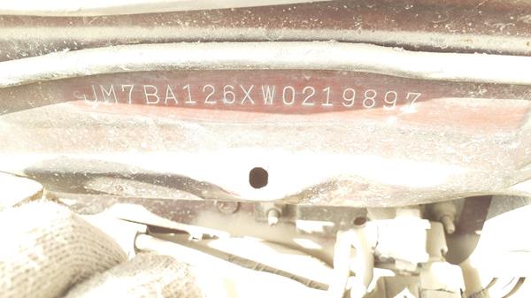 Photo 1 VIN: JM7BA126XW0219897 - MAZDA 323 