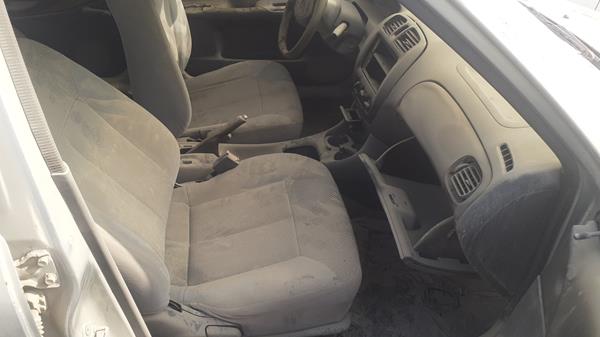 Photo 22 VIN: JM7BJ123010117605 - MAZDA 323 