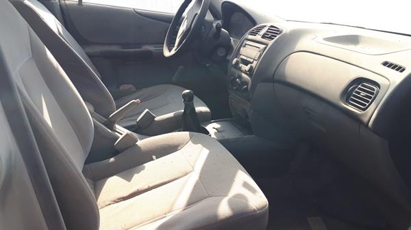 Photo 20 VIN: JM7BJ123031221119 - MAZDA 323 