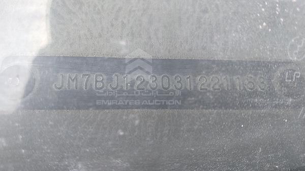 Photo 3 VIN: JM7BJ123031221153 - MAZDA 323 