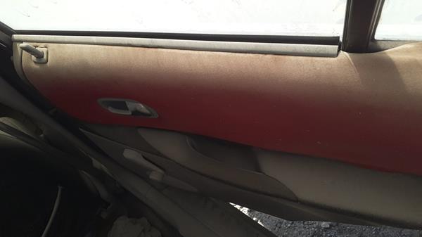 Photo 20 VIN: JM7BJ123041225799 - MAZDA 323 