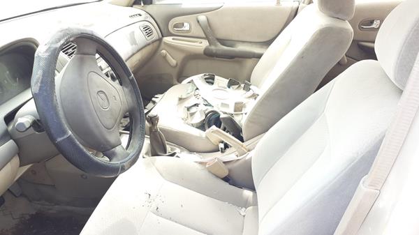 Photo 10 VIN: JM7BJ123120204978 - MAZDA 323 