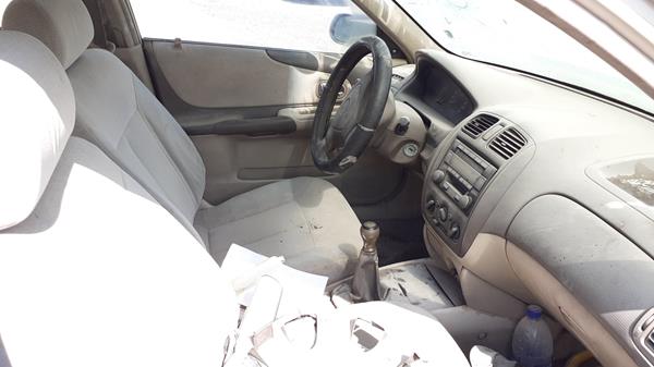 Photo 20 VIN: JM7BJ123120204978 - MAZDA 323 