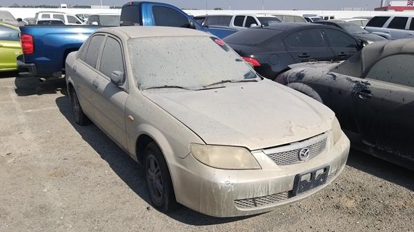 Photo 8 VIN: JM7BJ123131221467 - MAZDA 323 