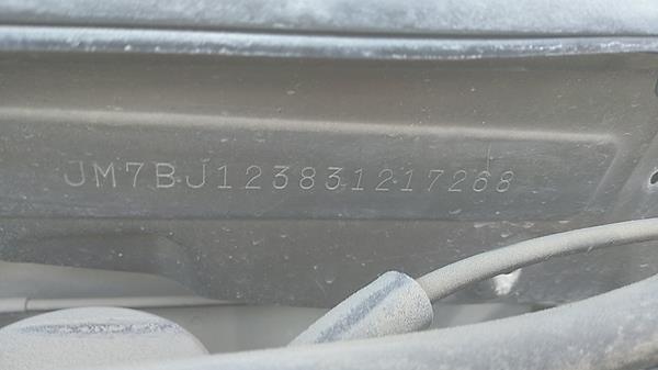 Photo 3 VIN: JM7BJ123831217268 - MAZDA 323 