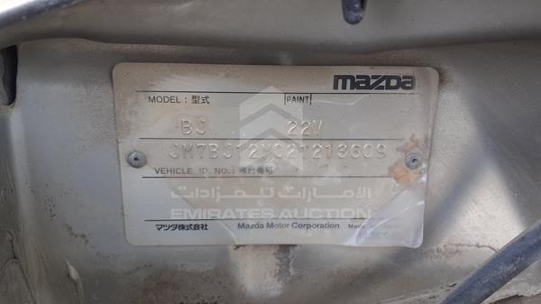 Photo 2 VIN: JM7BJ12M021213609 - MAZDA 323 