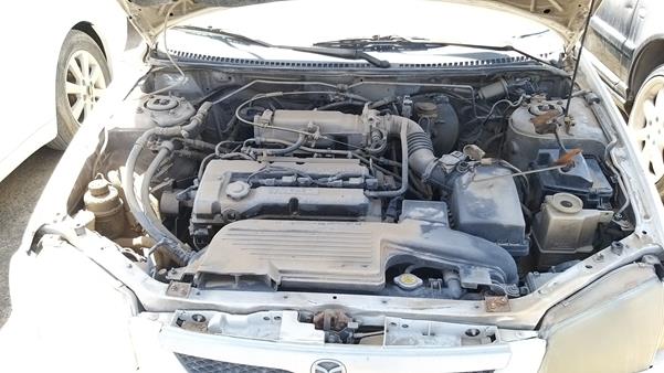 Photo 26 VIN: JM7BJ12M1X0101821 - MAZDA 323 