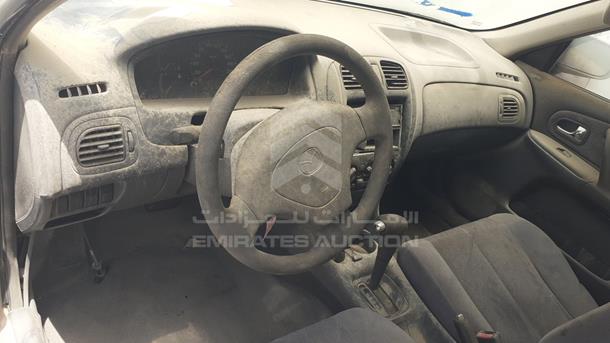 Photo 17 VIN: JM7BJ12M9Y0114317 - MAZDA 323 