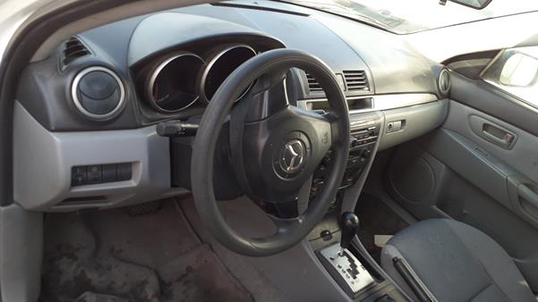 Photo 10 VIN: JM7BK226861187643 - MAZDA 3 