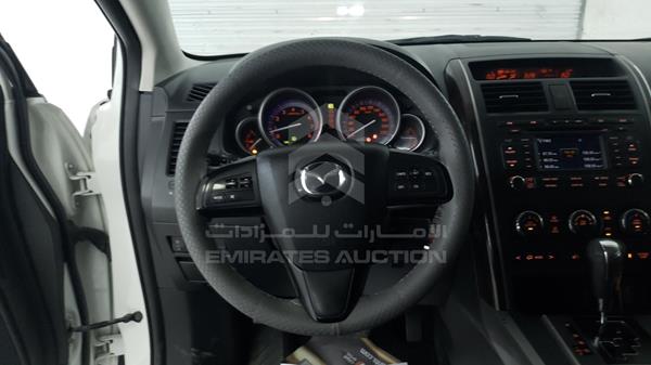 Photo 12 VIN: JM7TB19A3B0300570 - MAZDA CX 