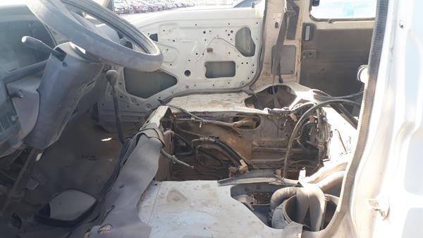 Photo 12 VIN: JM8SR32E4W0105434 - MAZDA E2000 