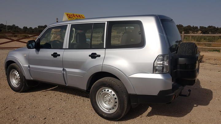 Photo 1 VIN: JMBLNV98W8J000960 - MITSUBISHI MONTERO 