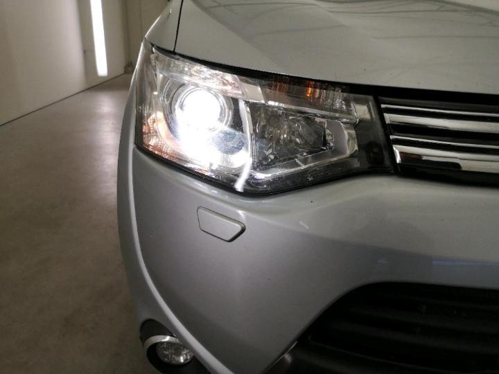 Photo 17 VIN: JMBXDGG2WFZ001717 - MITSUBISHI OUTLANDER 