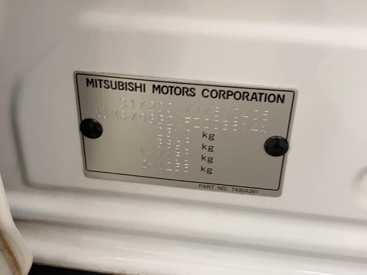 Photo 9 VIN: JMBXDGG2WFZ003814 - MITSUBISHI OUTLANDER 