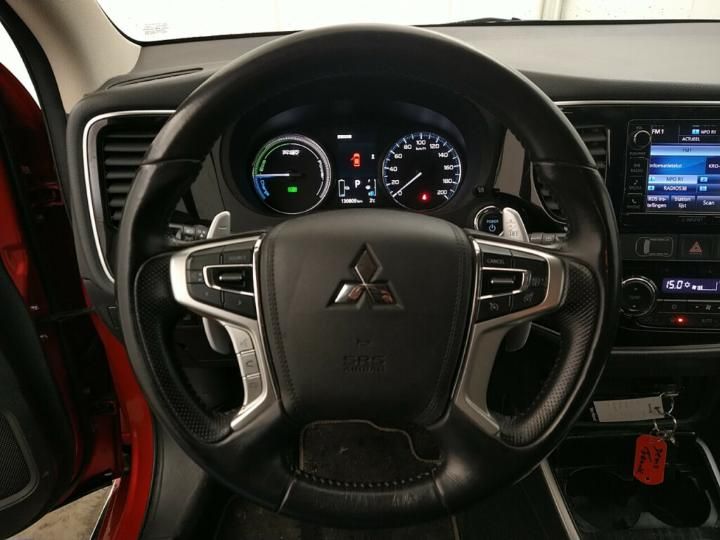 Photo 11 VIN: JMBXDGG2WGZ004733 - MITSUBISHI OUTLANDER 