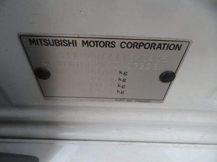 Photo 12 VIN: JMBXDGG2WJZ003228 - MITSUBISHI OUTLANDER 