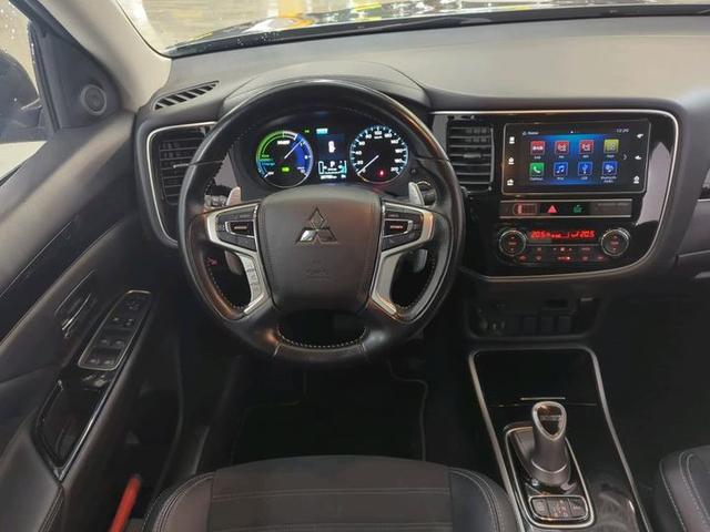 Photo 17 VIN: JMBXDGG3WKZ003649 - MITSUBISHI OUTLANDER 