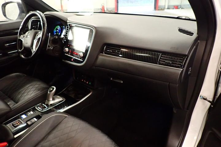 Photo 6 VIN: JMBXDGG3WLZ003186 - MITSUBISHI OUTLANDER 