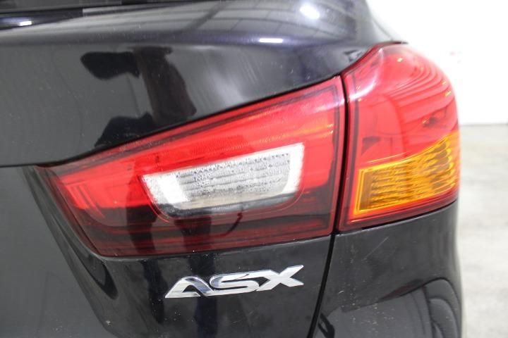 Photo 17 VIN: JMBXJGA7WHZ400692 - MITSUBISHI ASX SUV 