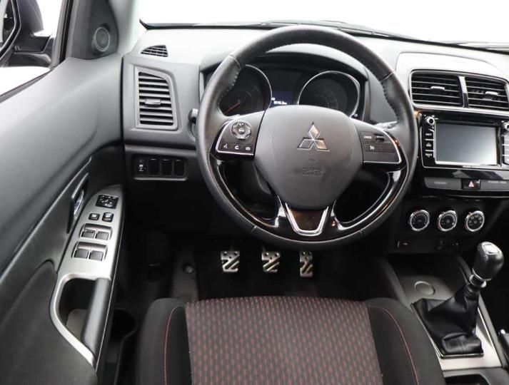 Photo 9 VIN: JMBXJGA7WJZ401085 - MITSUBISHI ASX 