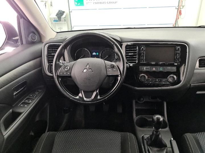 Photo 12 VIN: JMBXJGF6WGZ402490 - MITSUBISHI OUTLANDER 