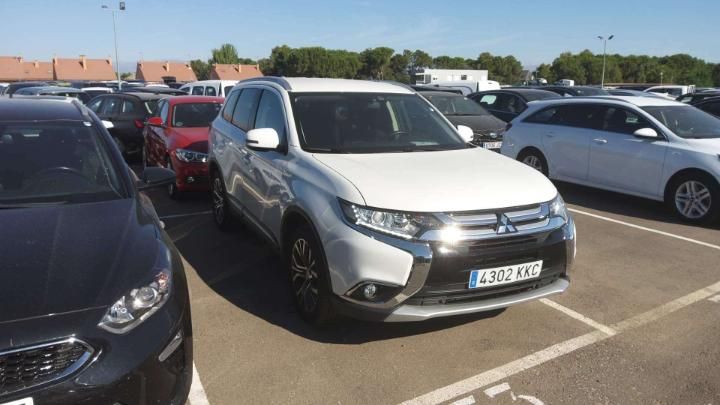 Photo 21 VIN: JMBXJGF6WHZ401233 - MITSUBISHI OUTLANDER 