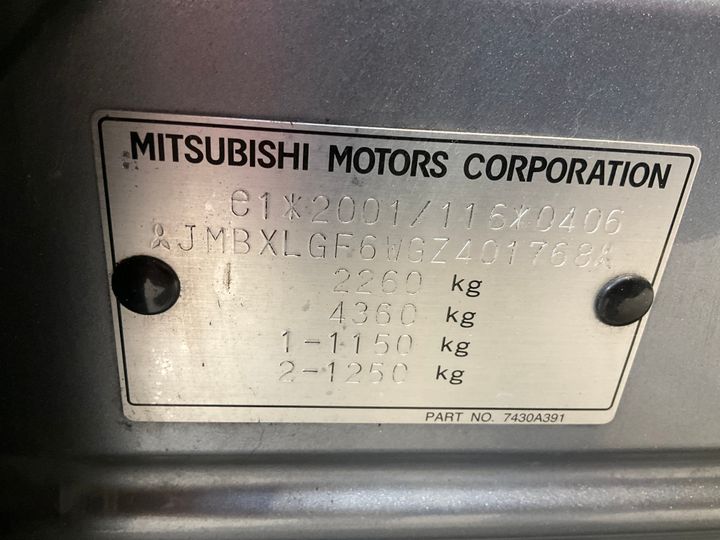 Photo 3 VIN: JMBXLGF6WGZ401768 - MITSUBISHI OUTLANDER 