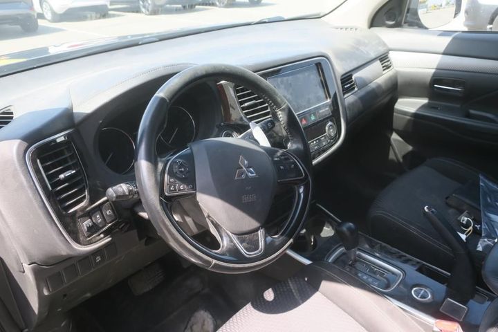 Photo 3 VIN: JMBXTGF7WHJ002470 - MITSUBISHI OUTLANDER 