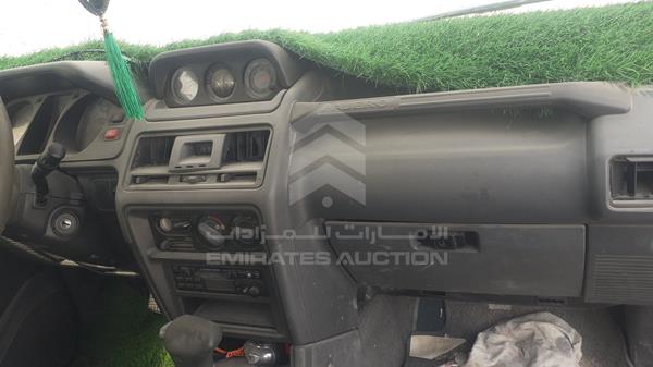 Photo 22 VIN: JMY0RV310VJ000211 - MITSUBISHI PAJERO 